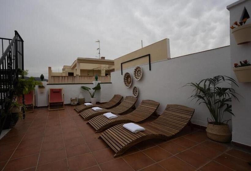Номер Deluxe с Балконом, Naim Guest House Nerja