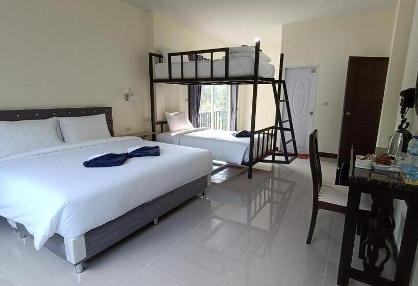 Семейный Номер Вид на Горы, Khao Sok Green Garden Resort