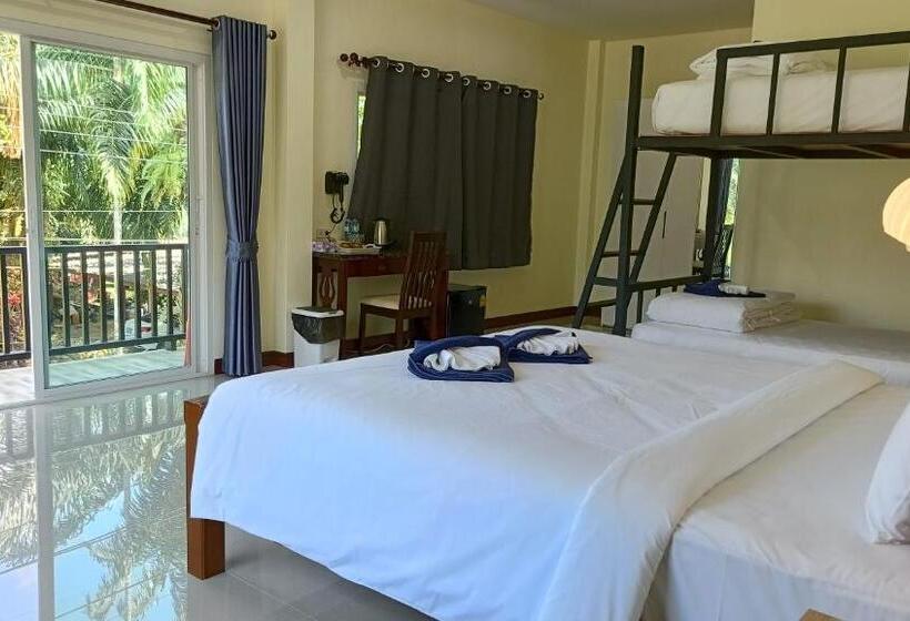 Номер Стандарт с Террасой, Khao Sok Green Garden Resort