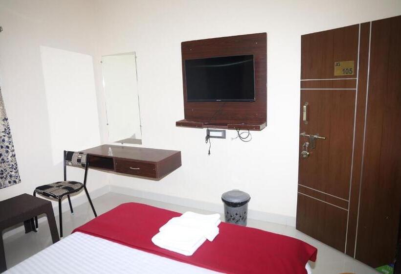 Номер Стандарт, Anand Grand And Lodge
