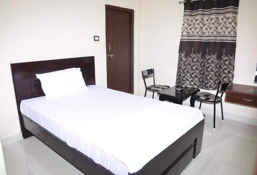 Номер Стандарт, Anand Grand And Lodge