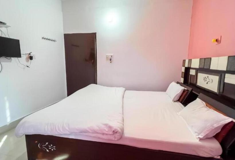 豪华房间, Goroomgo Nalanda Guest House