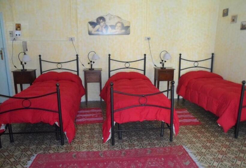 标准三人间共用浴室, B&b Il Vecchio Messina