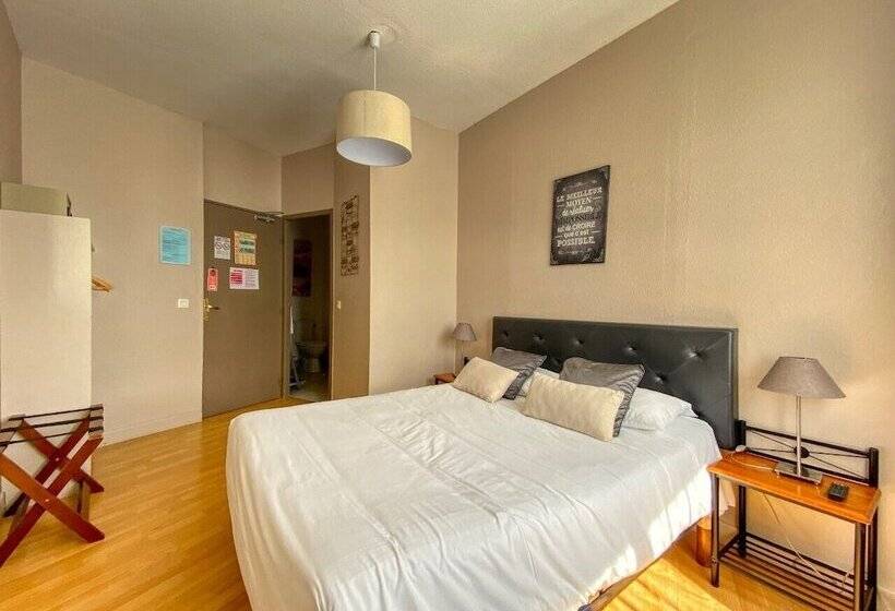 Номер Стандарт Вид на Сад, Hôtel Le P'tit Monde