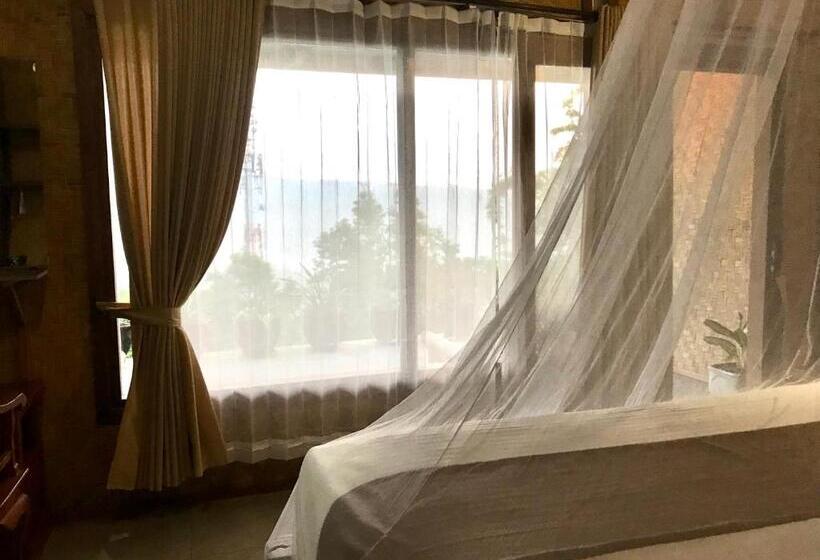 Номер Стандарт с Террасой, Kraras Munduk Guest House & Donbiyu Rendezvous Restaurant