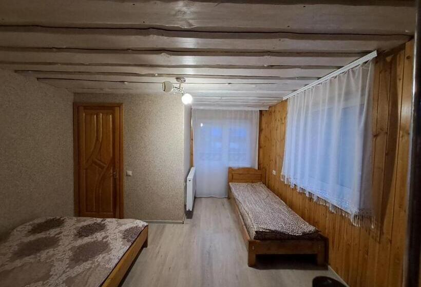 Трехместный Номер Комфорт, лимонний дім