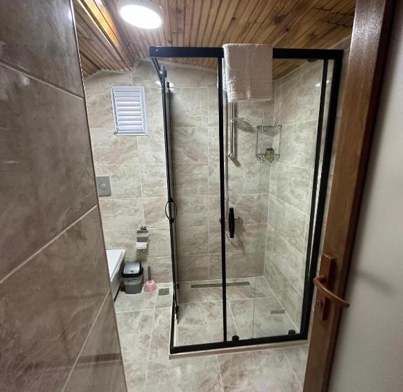 اتاق استاندارد سه نفره, Linnga Hotel & Suite