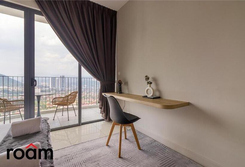 Президентский Люкс, Datum Jelatek Sky Residence Roam