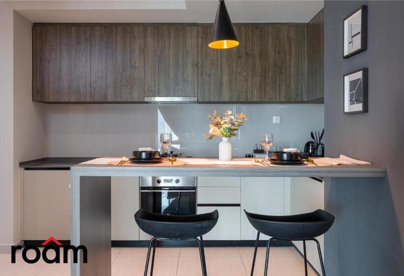 Люкс Повышенной Комфортности, Datum Jelatek Sky Residence Roam