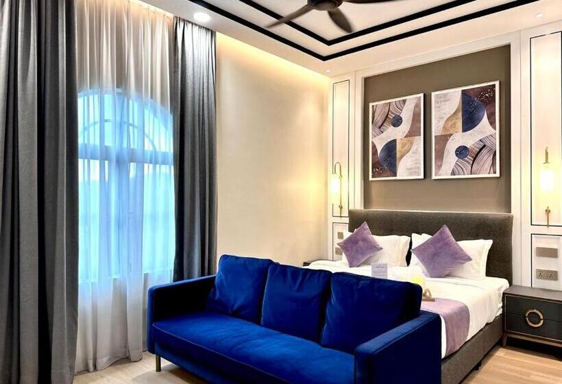 اتاق لوکس, Cameron Lavender Mansion By Play