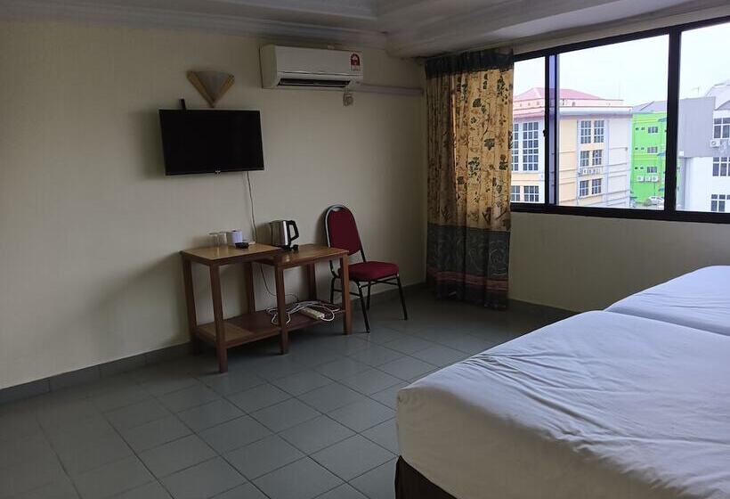 Family Suite, Oyo 90860 Wawasan Inn