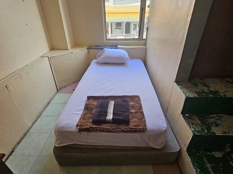 Номер Стандарт, Oyo 90867 Hotel Bintang Inns