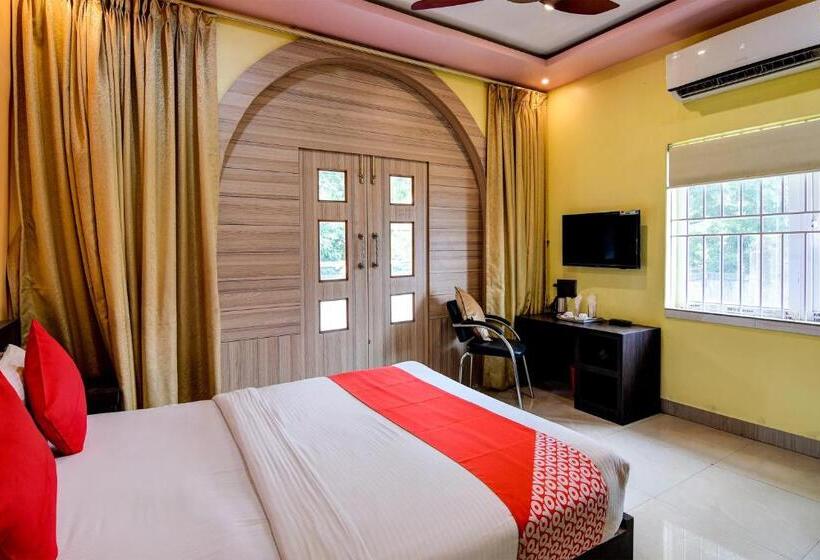 Трехместный Номер Классика, Oyo Flagship Hotel Mahal