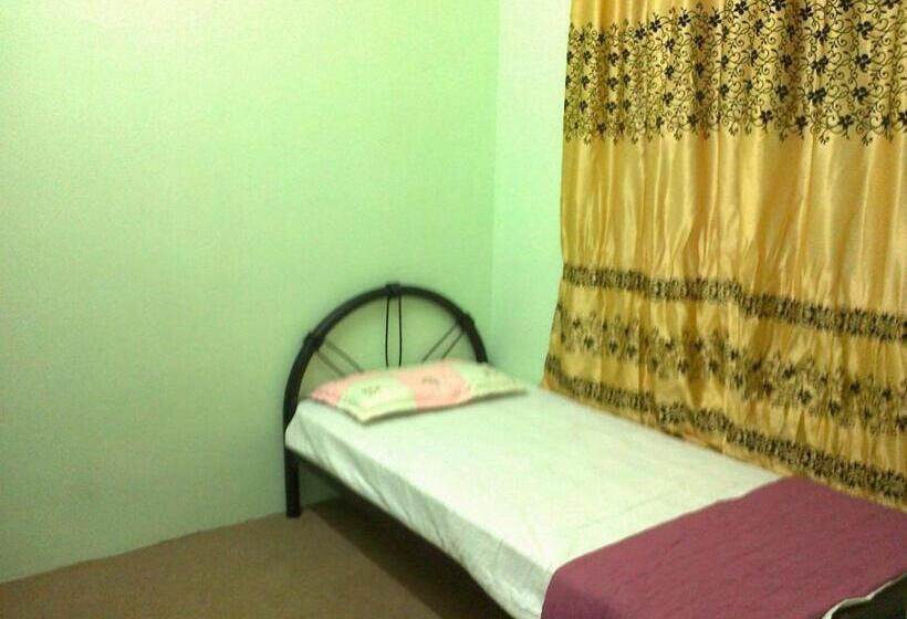 Семейный Номер, Ilhamvilla Guest House Binjai Kubang Kerian