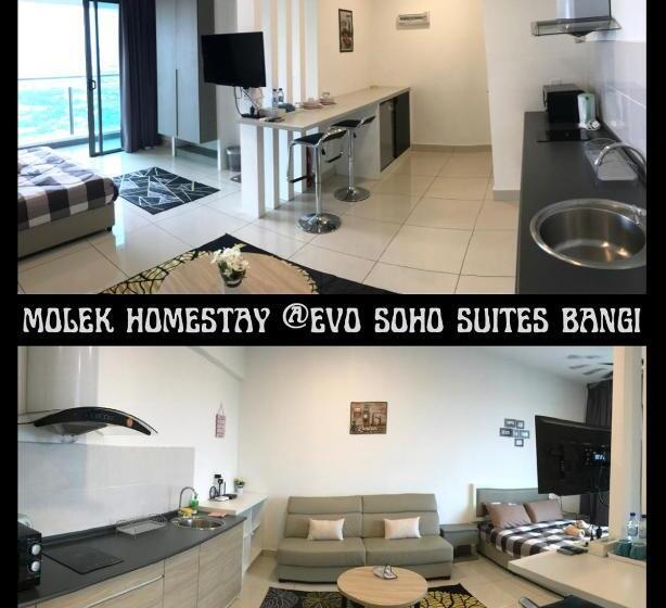 Студио Стандарт Вид на Бассейн, Evo Soho Studio Suites Bangi By Molek Homestay  Pool Or City View