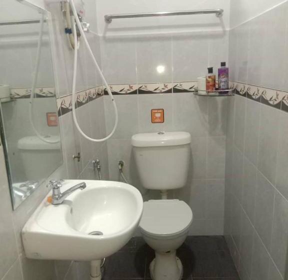 Номер Deluxe, D Layaran Kuantan Lpt Exit 833