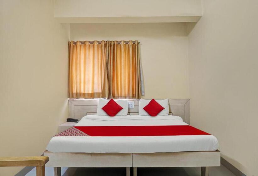 Трехместный Номер Классика, Oyo Sharanbasweshwar Executive Lodge