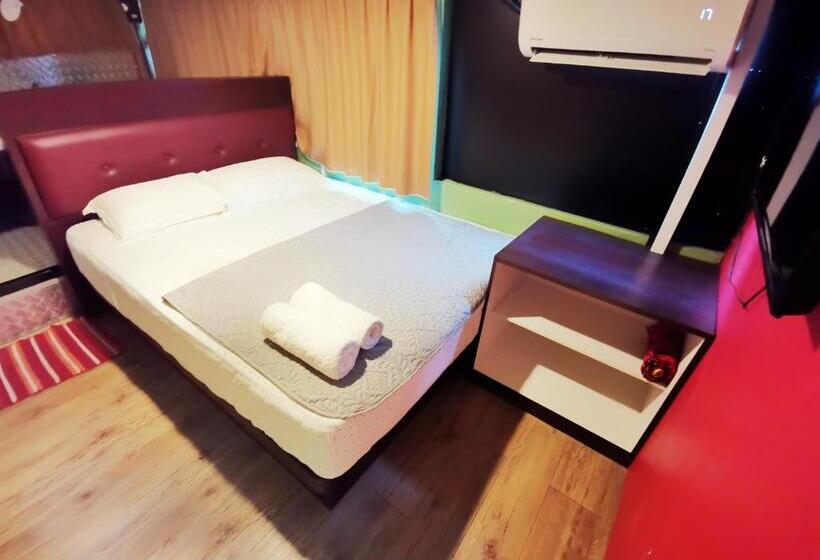 Семейный Номер, Pangkor Bus Resort By Besla