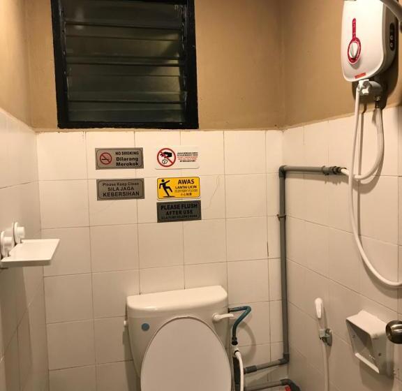 이코노미 트리플 룸, Nusantara Mattwaddien Hostel