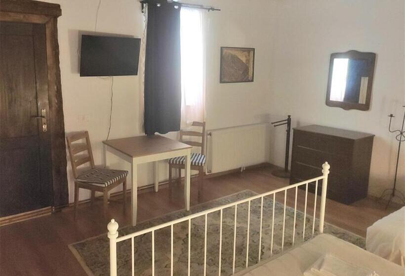 Четырехместный Номер Deluxe, Casa Marta