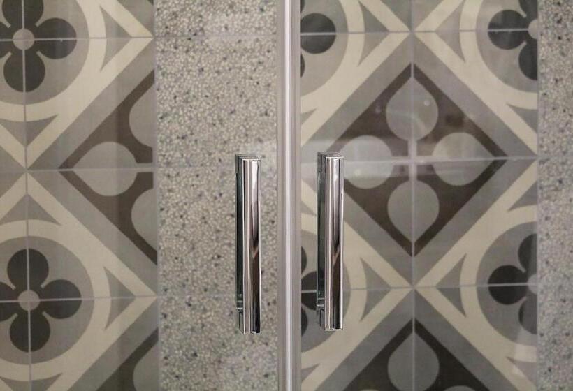اتاق لوکس سه تخته, Sant Eufemia Rooms Self Check In
