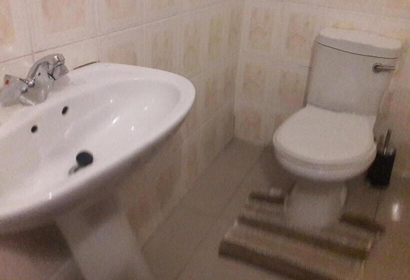 Номер Deluxe Вид на Бассейн, Beverly Corner Lodge