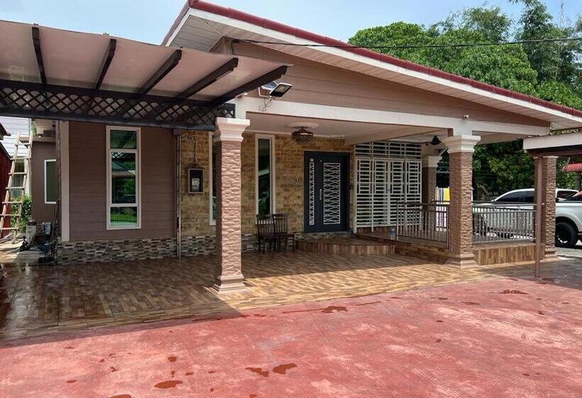 ３ベッドルームスタンダードバンガロー, Rayyan Ashraf Homestay