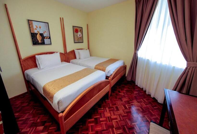 Люкс 3 Спальни, Lotus Desaru Beach Resort & Spa