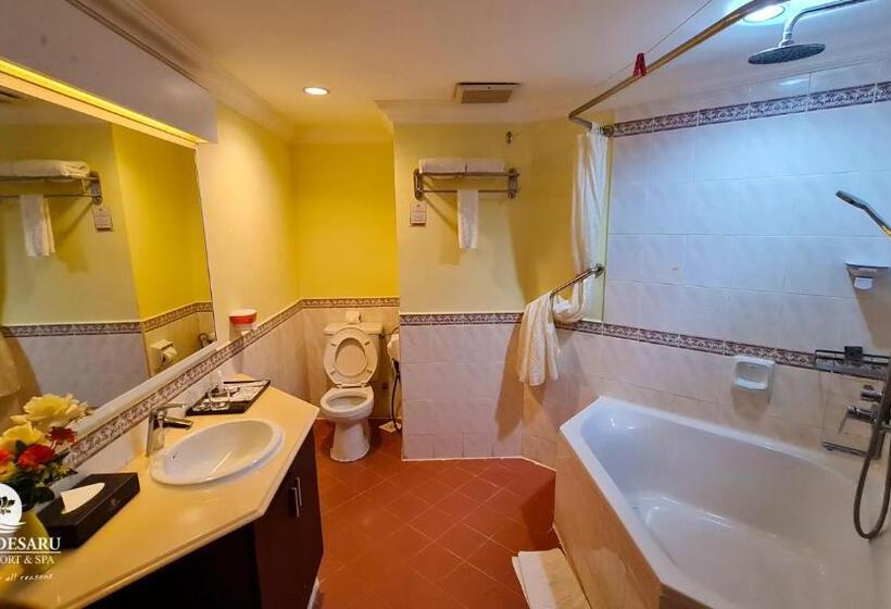 Полулюкс, Lotus Desaru Beach Resort & Spa
