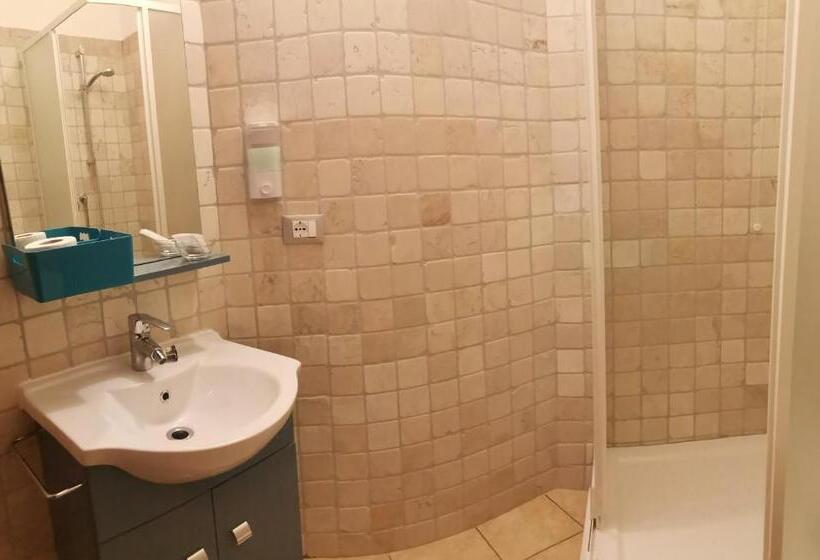 اتاق استاندارد, Magnolia B&b
