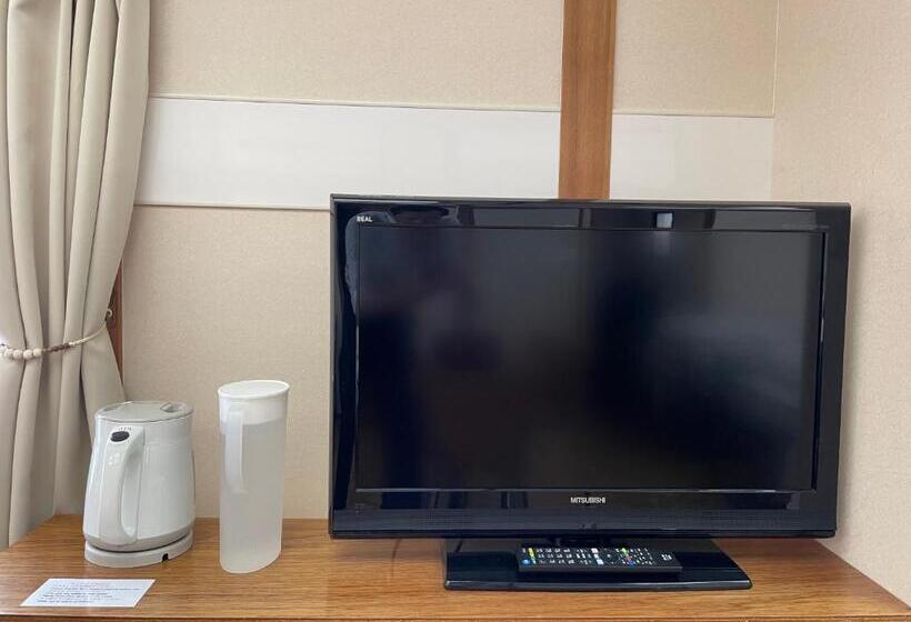 Семейный Номер, Kawaguchiko Station Inn