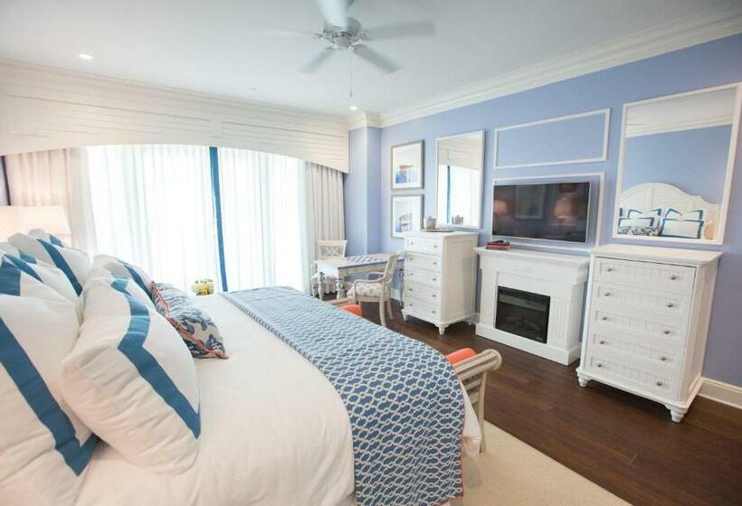 キングサイズベッドのデラックスルーム, The Beach Club At Charleston Harbor Resort And Marina