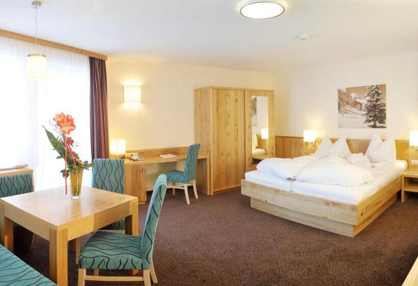 Suite Familiar, Panoramahotel Gürtl