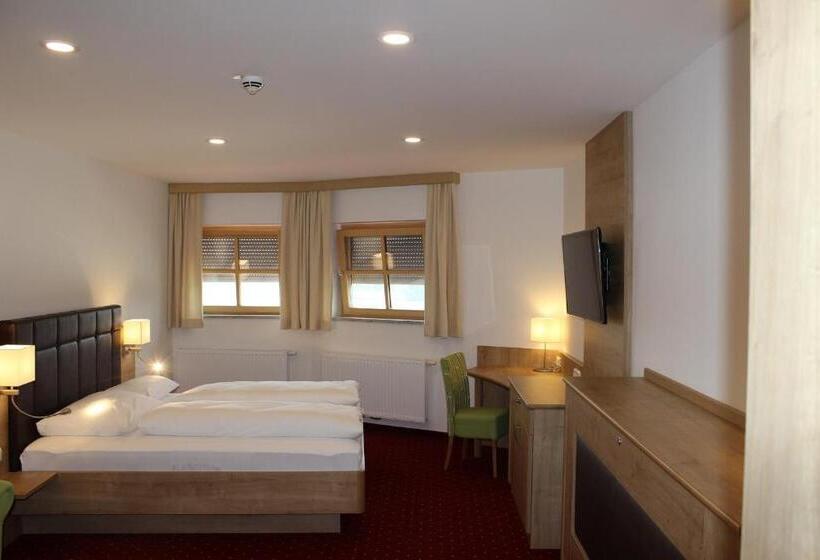 Люкс, Donauhotel Lettnerhof