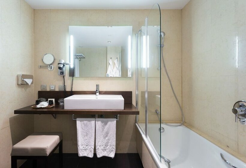 Номер Deluxe с Террасой, La Laguna Gran Hotel