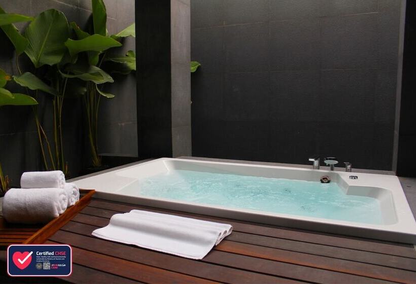 Полулюкс, The Luxton Cirebon Hotel And Convention
