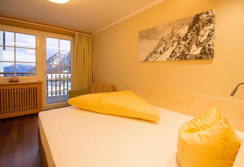 اتاق استاندارد یک تخته با بالکن, Wohlfühlhotel Hubertushof