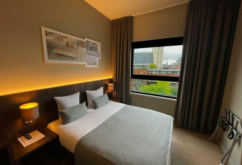 Standard Room with Views, Elisabeth