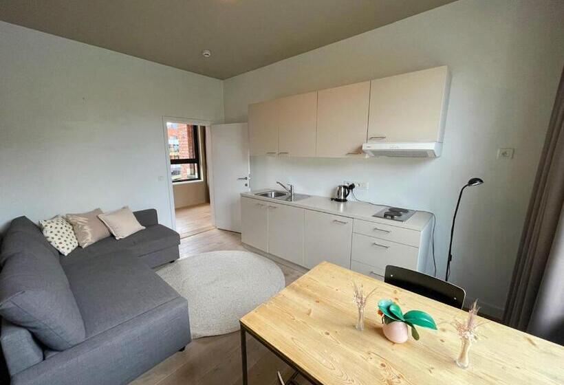 Suite, Elisabeth