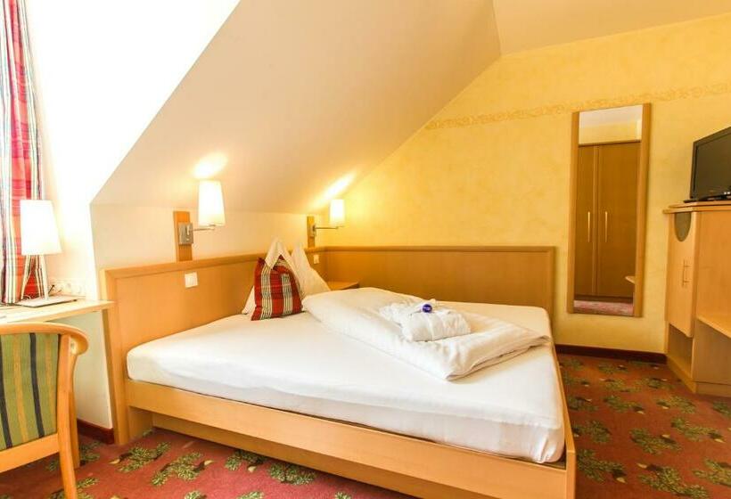 基本间, Landhotel Drei Eichen
