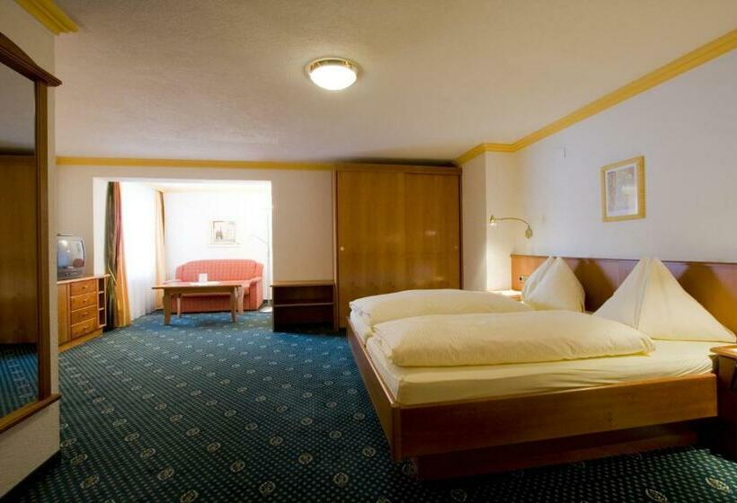 Habitación Estándar, Kristall