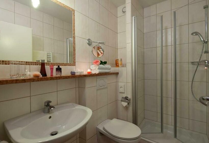Номер Стандарт, Gasthaus Hotel Oberwirt