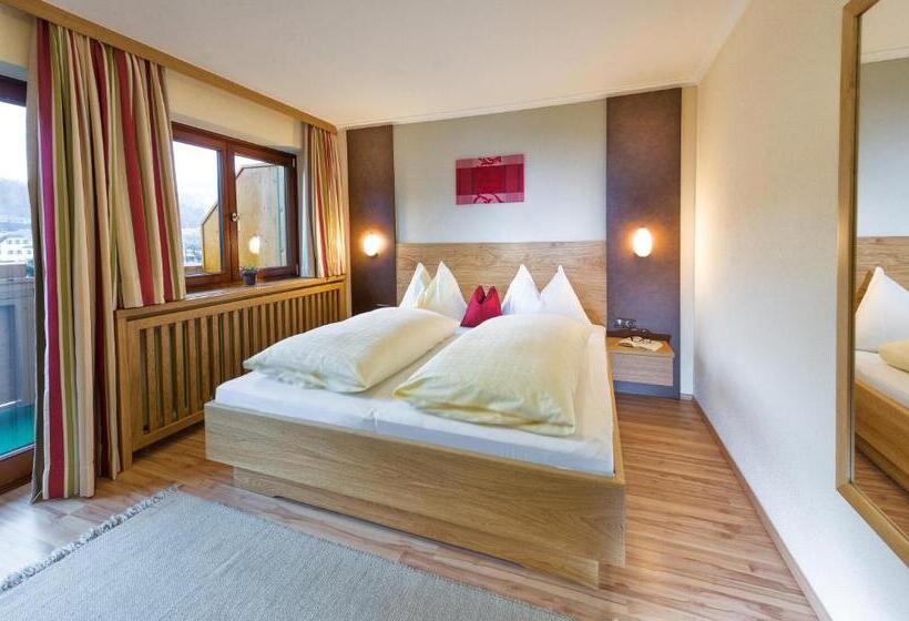 스탠다드 트리플 룸, Landgasthof Reitsamerhof