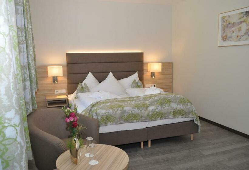 اتاق سوپریور با بالکن, Restaurant Grimmingblick