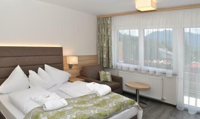 اتاق سوپریور با بالکن, Restaurant Grimmingblick