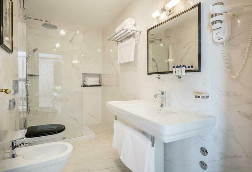 اتاق لوکس, Splendida Palace