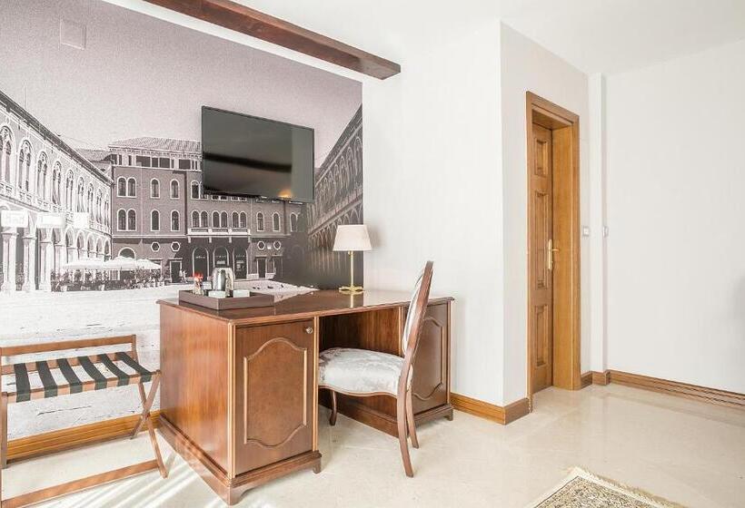 اتاق لوکس, Splendida Palace