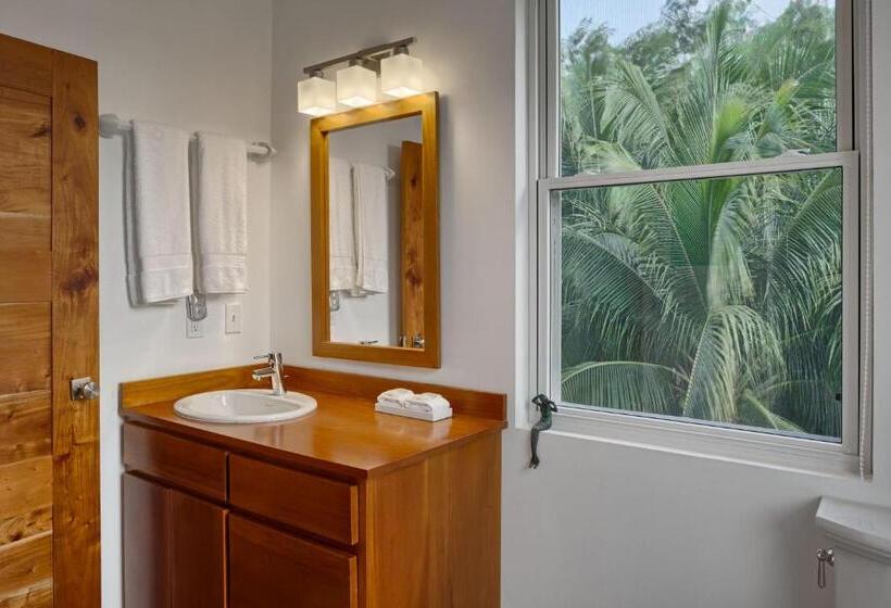 Номер Стандарт, Weezie S Ocean Front Hotel And Garden Cottages