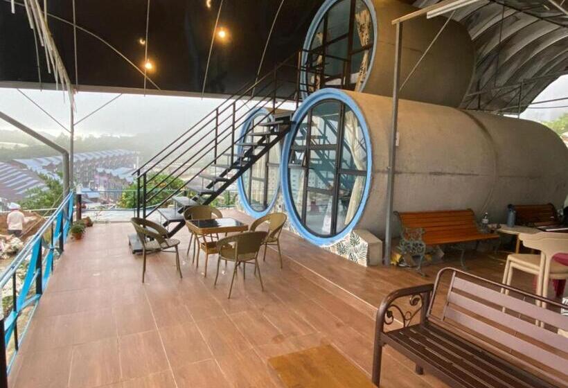 اتاق لوکس, Cameron Highlands Blueberry Earth House