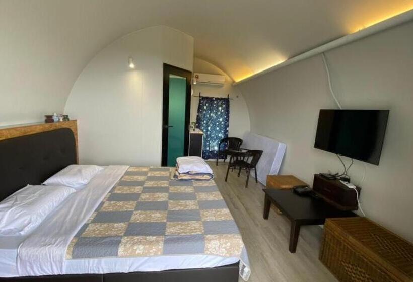 اتاق لوکس با تخت بزرگ, Cameron Highlands Blueberry Earth House